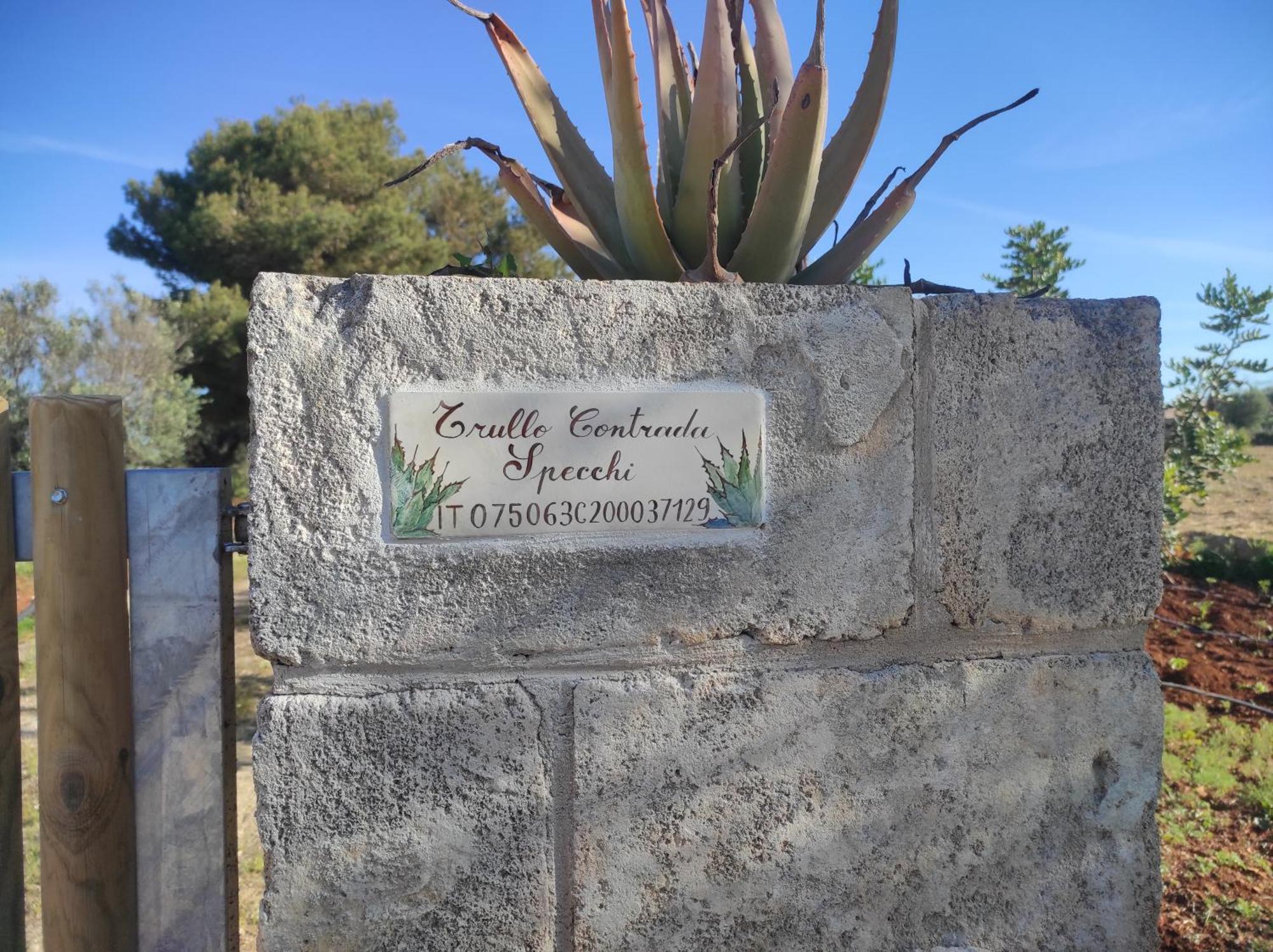 Apartamento Trullo Contrada Specchi Racale Exterior foto